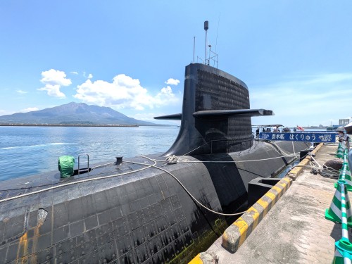 鹿児島市 自衛隊みなと祭り2026 ～護衛艦や潜水艦を間近で体感！夏の鹿児島港で非日常を楽しんだ一日～